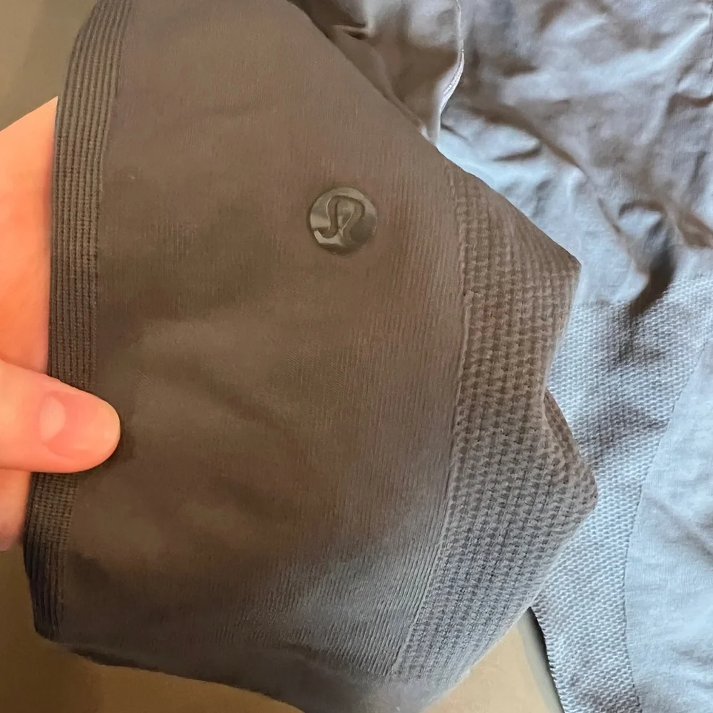 Lululemon seamless leggings - Picture 2 of 3